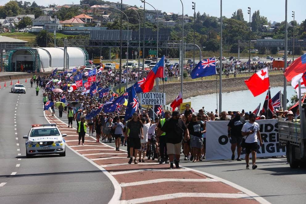 New Zealand [Feb 25] Thousands of Anti-mandate protesters march across ...